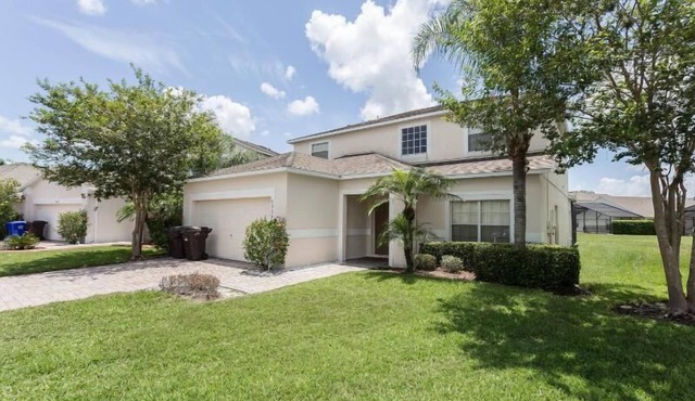 7 BEDS/7 BATHS,SOUTH FACING POOL WITH WATER VIEW,ALL NEW FURNITURE,10 MIN DISNEY