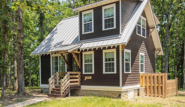 7 Brand New Cottages at Buckhorn Hollow