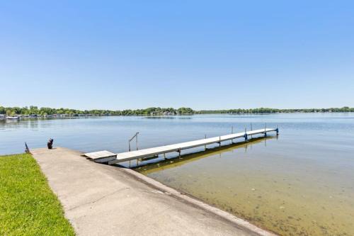 7 Cabins & A House on Chippewa Lake
