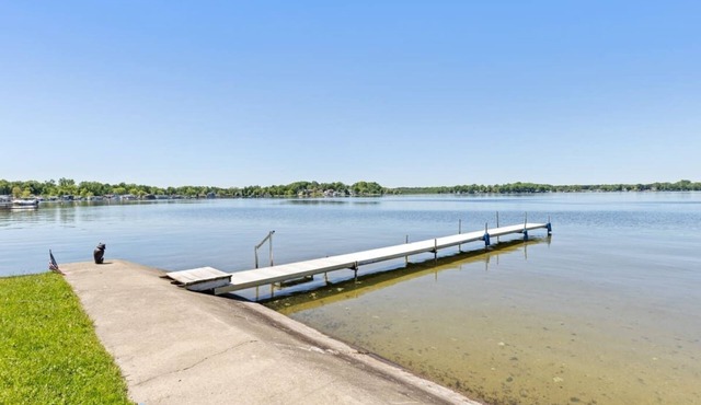 7 Cabins & A House on Chippewa Lake
