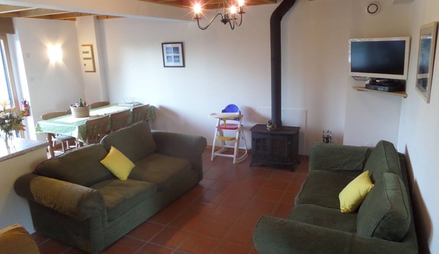 7 Cottages in 100 acres, heated pool. Near Pont Aven, Concarneau, beaches 15km