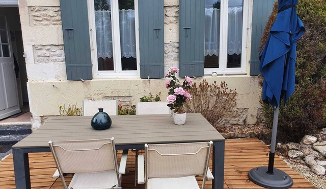 7 km from the beaches of Royan, house with garden equipped BQQ Parasole transat