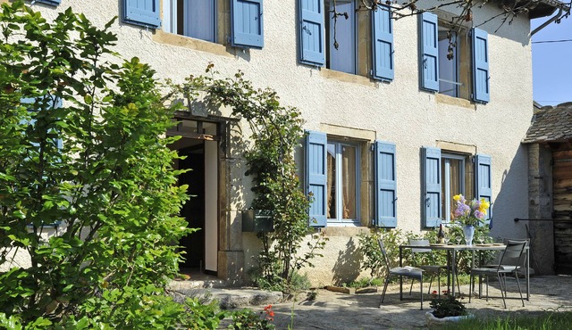 7 km from the capital. Ideal situation to radiate and discover Lozère