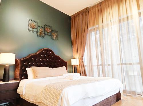 7 Kuala Lumpur City for 4 to 12 PAX of 4 BEDROOMS and 3 BATHROOMS near KLCC