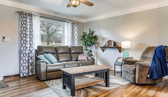 7 Mi to Depot District: Richmond Home w/Fire Pit