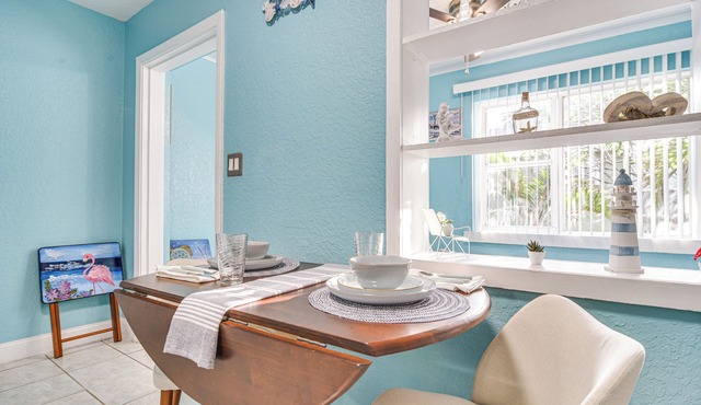 7 Mi to Dtwn: Cozy Studio in St Pete Beach!