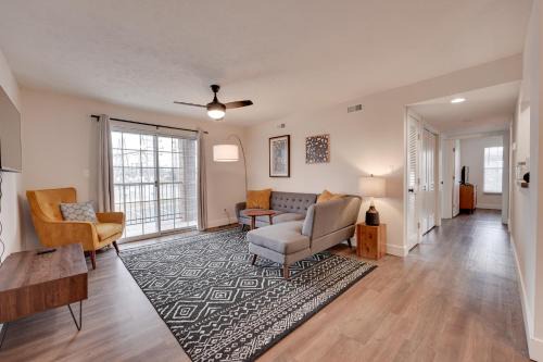 7 Mi to Dtwn Springfield Cozy Condo with Balcony
