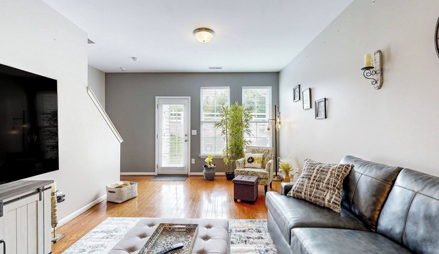 7 Mi to Dtwn Winston-Salem! Townhouse w/Pool