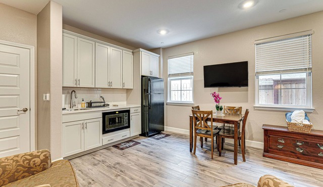 7 Mi to Folsom Lake: Sacramento Area Apartment