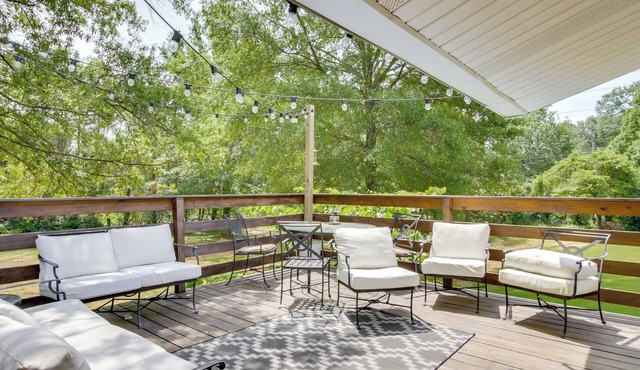 7 Mi to Tennessee River: Home w/Patio in Florence