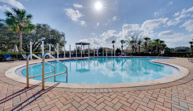 7 Mi to USTA Waterfront Tennis House with Yard!