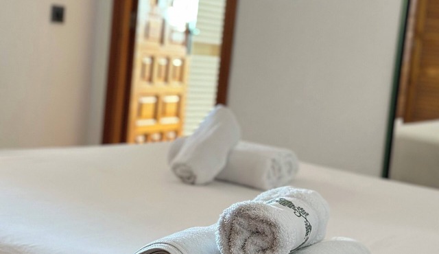 7 min from the beach, with private pool. A peace of mind!