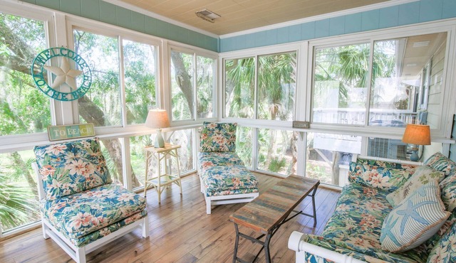 7 Min Walk to the Best Access Point on the Beach! Enjoy Incredible Views from the Solarium.