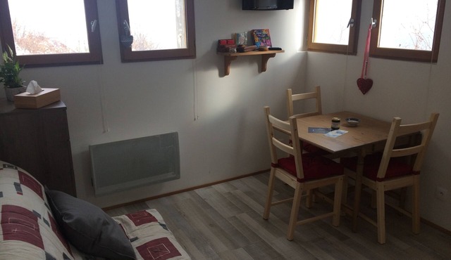 7 minutes from Lans en Vercors, 4-person gîte