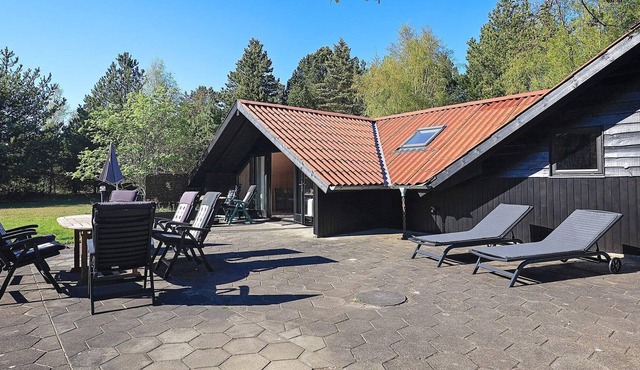 7 person holiday home in Strandby