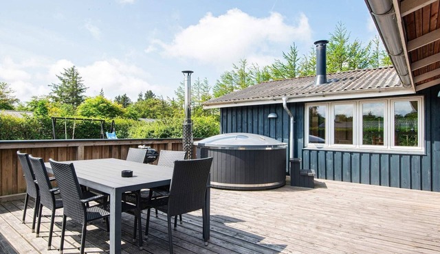 7 person holiday home in Ulfborg-By Traum