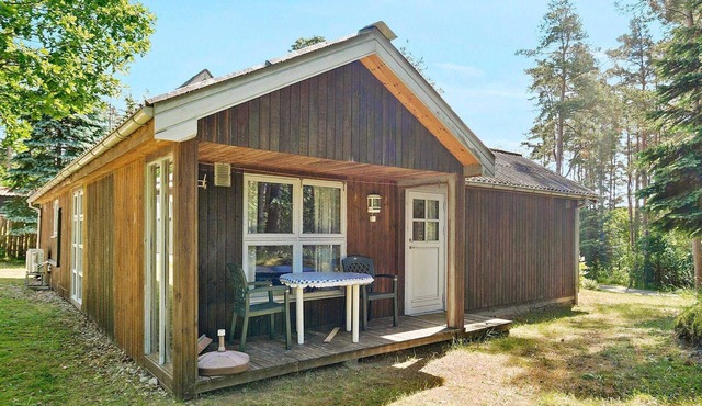 7 person holiday home in Kolind-By Traum