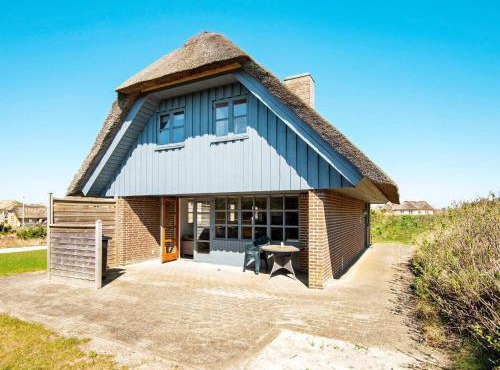 7 person holiday home in Ulfborg-By Traum