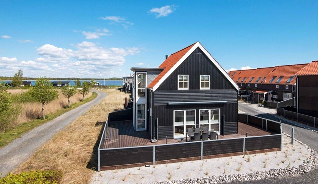 7 person home in Juelsminde