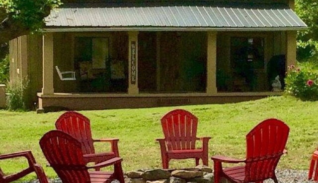 7 Private Acres Minutes to Asheville NC/Pet Friendly/5G Wi-Fi