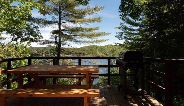 [# 7 The Eagle] Chalet at the top of the hill.