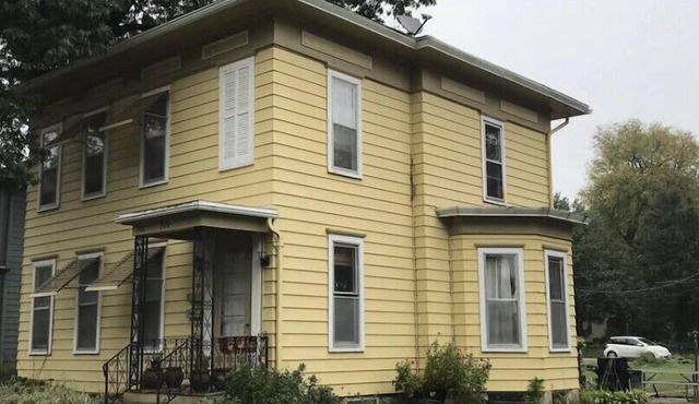 700 Douglas Ave, Close to Main Street, Garage!