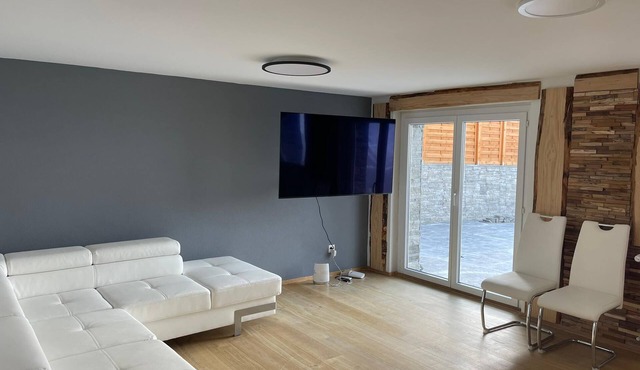 700 metres from ski resort
