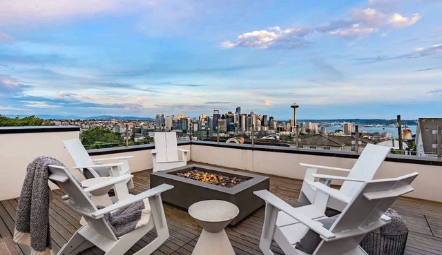 7000 sqft Luxury | Skyline Views | Gym & Deck