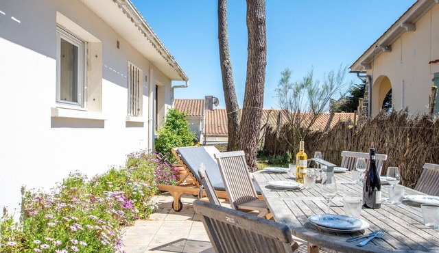 700m from the beach- Family house for 7