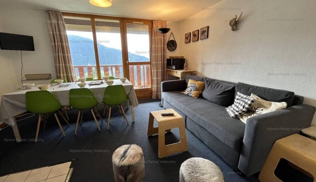 70m from ski slopes, 1st floor, balcony, tv, ski locker, 45m², Peisey-Vallandry