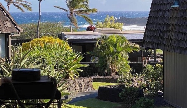 #71 Hidden Tiki Ohana at Punalu`u Black Sand Beach