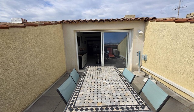 72 m2 duplex apartment with large terrace and sea view