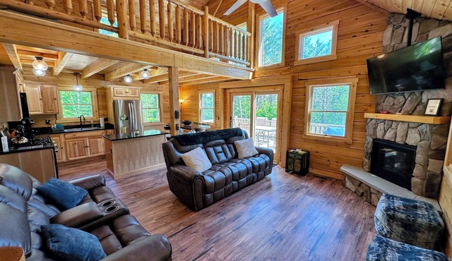 73R 73R Brand new log Home on Quiet Side