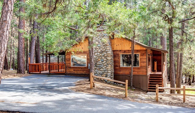 (74) Our Yosemite Getaway at The Redwoods In Yosemite