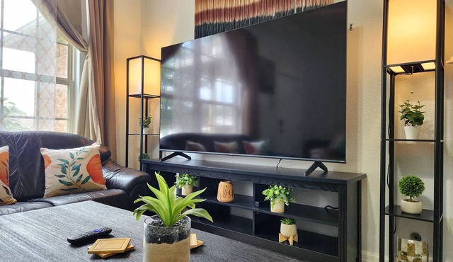 75" 4K TV Rainfall Showers Laundry & Workspace