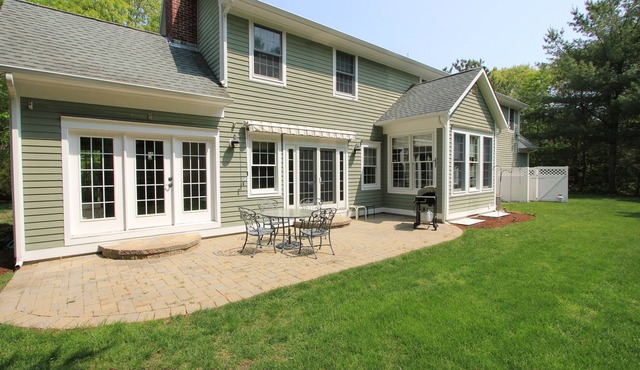 75 Flume - Tranquil oasis near pond, walking trails & tennis, with central A/C