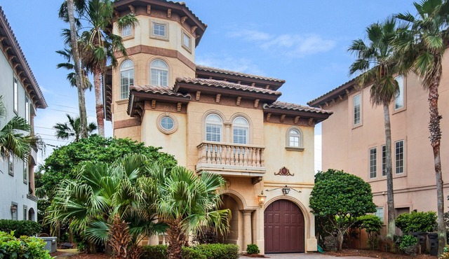 ⭐ 750 ft to Beach | 4 BR | Villa Tuscana