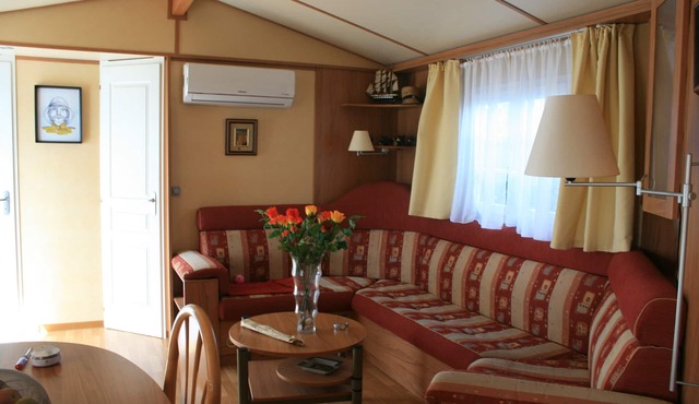 750 m from the beach on a small private campsite