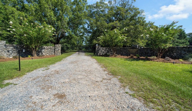 77 Acre Country Estate that sleeps 14
