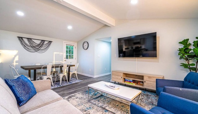 7707 Bailey Cove Rd MTR · Bailey Cove Bungalow/Fiber Wi-Fi/4 Beds