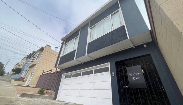773 Spacious 5-bedroom house in beautiful San Francisco with WiFi