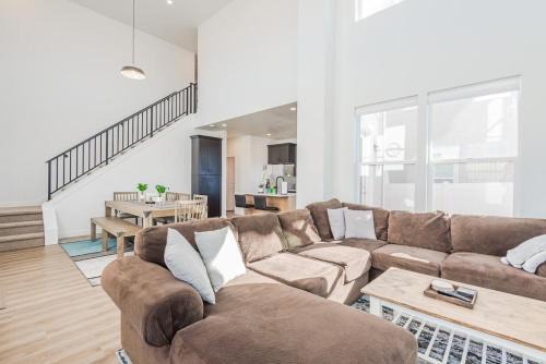 7773 Owens View