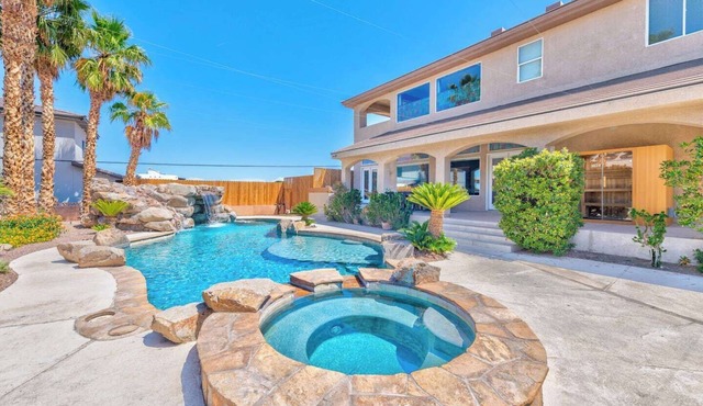 777Rentals - 10BR/7BA - West Strip Paradise