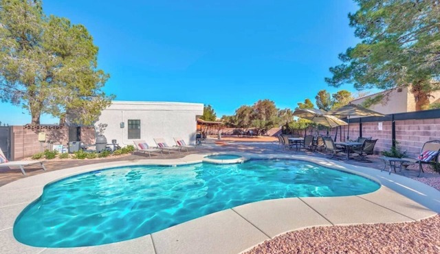 777Rentals - 7BR/4BA - Southwest Estate