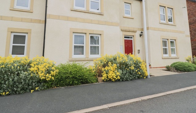 78 BISHOPS WAY in Dalston