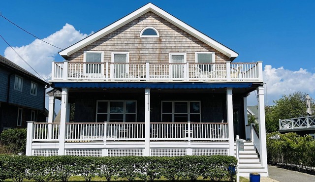 7br/3.5ba Classic Bay Head Beach House Steps To The Beach