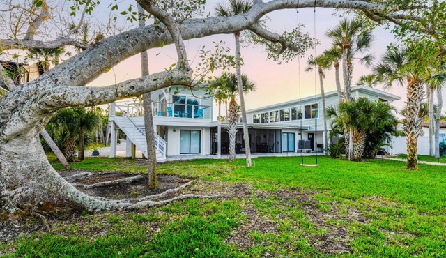 7BR, 3BA, Sleeps 17 near Englewood Beach, Manasota Key
