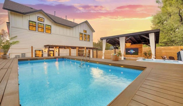 7BR Estate, Heated Pool, Hot Tub, Cabana Theater