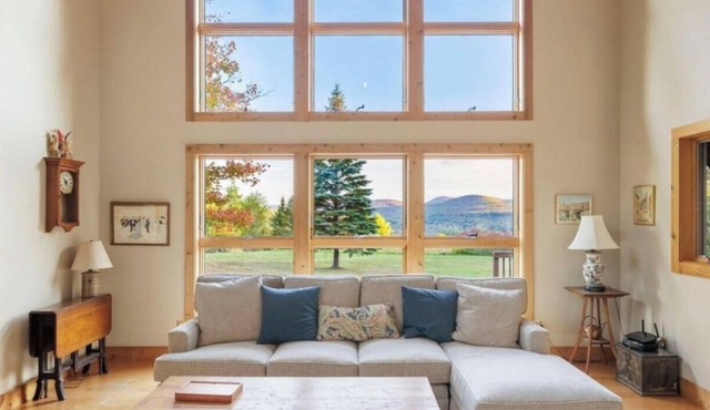 7BR Ski Cabin | HotTub, Sauna | Games | Slope View