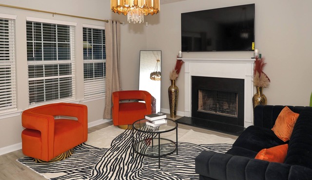 7mins From Airport ! 15 mins from Downtown